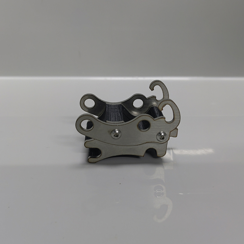油圧式掘削機バケットチェンジャー部品、ヒッチカプラー部品、金 - Rc Hydraulic Quick Coupler Bucket のレビューと価格
